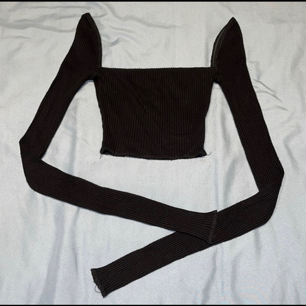Are You Am I Long Sleeve Black Crop Top